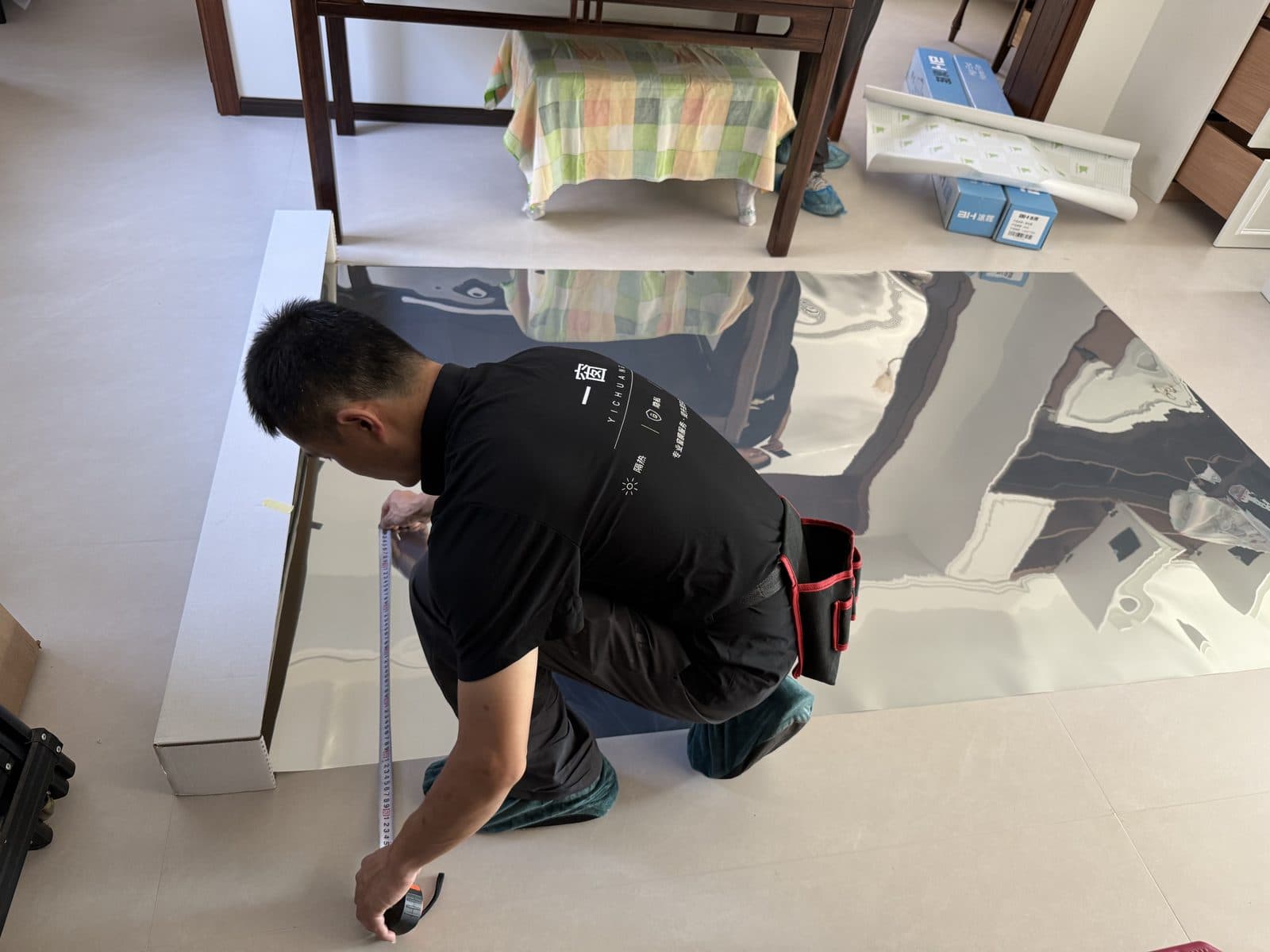 施工过程：裁膜